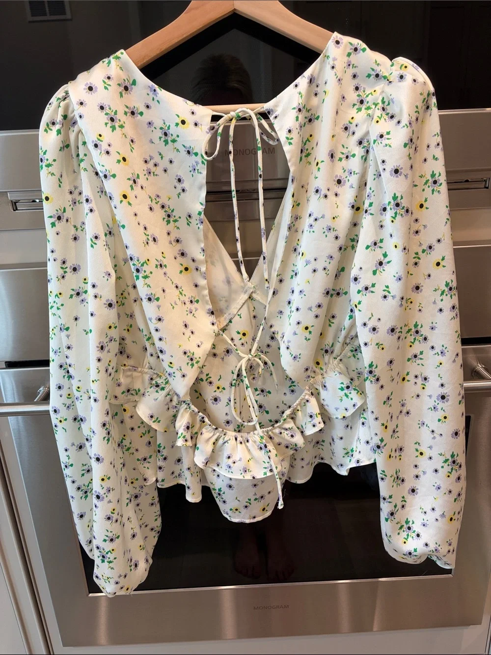 ASTR the label: Floral Long Sleeve, Open Back Top - Cream, Periwinkle Ditsy